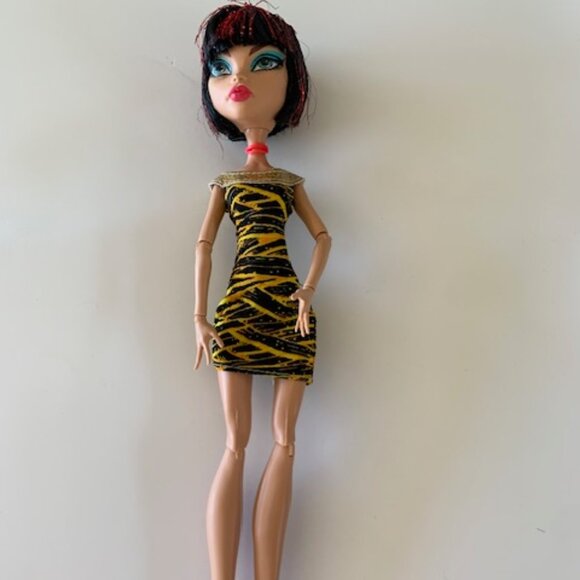 Monster High Cleo de Nile - Picture 4 of 5